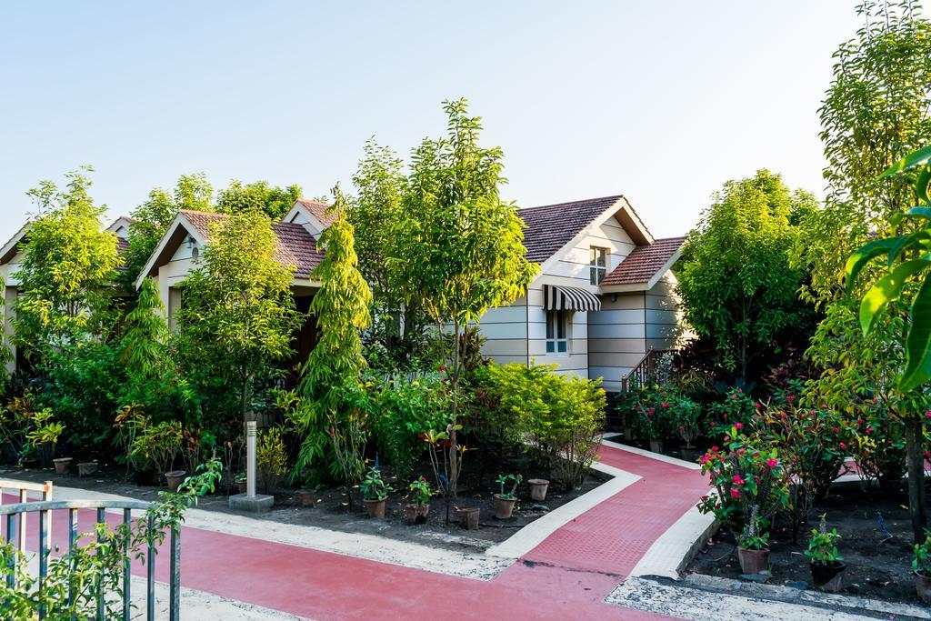 Amidhara Resort Sasan Gir Exterior photo